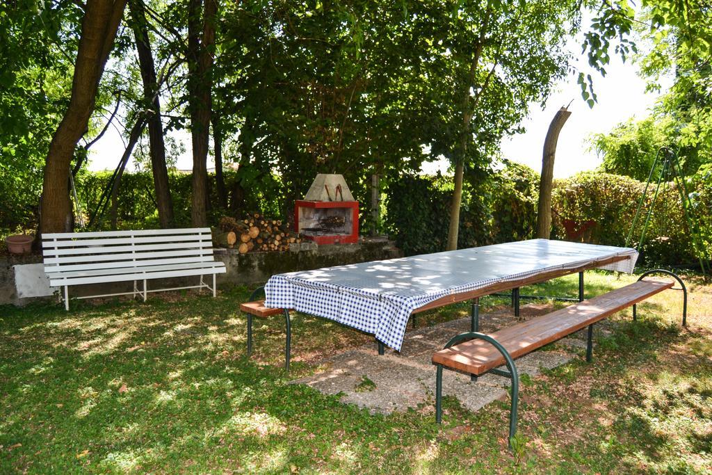 Agriturismo Ca' La Pergola ルガニャーノ エクステリア 写真