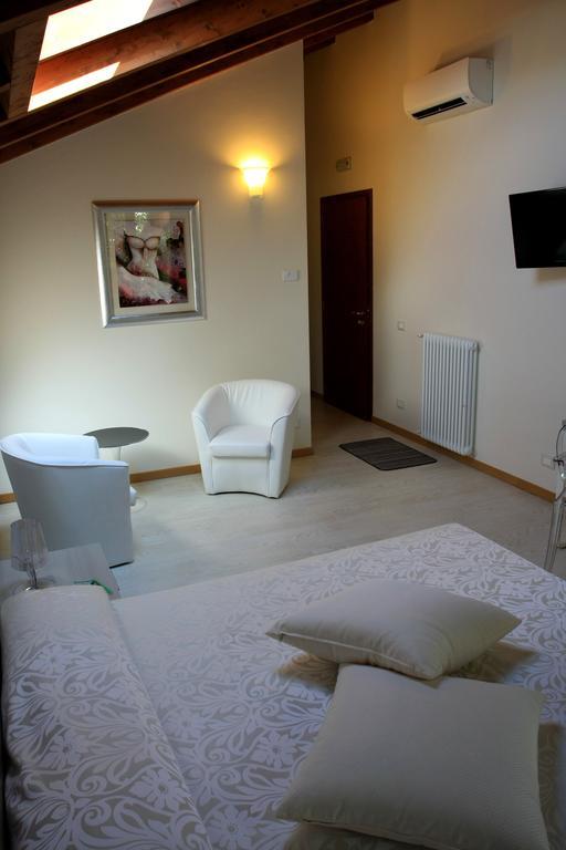 Agriturismo Ca' La Pergola ルガニャーノ 部屋 写真